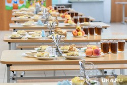Школьники из Краснодона в ЛНР поблагодарили курганцев за ремонт столовой. Видео Школьники из Краснодона в ЛНР поблагодарили курганцев за ремонт столовой. Видео