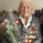 
											Губернатор Вадим Шумков выразил соболезнования родным и близким ветерана Великой Отечественной войны Александры Александровны&nbsp;Никитиной									