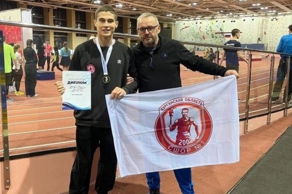Легкоатлет из Кургана завоевал бронзу на чемпионате УФО