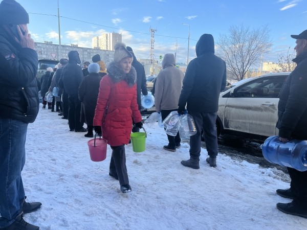 Для курганцев из Заозёрного организовали подвоз воды 