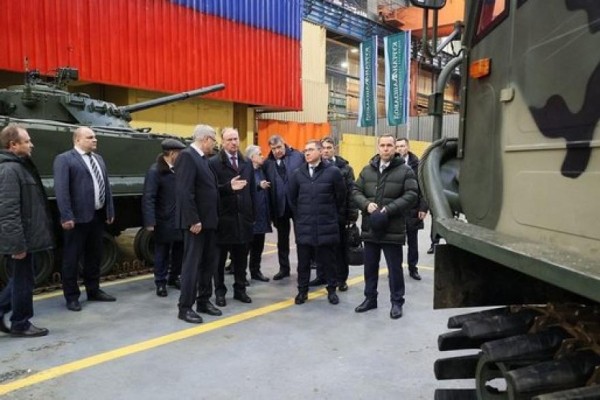 Патрушев в Кургане посетил оборонное предприятие Патрушев в Кургане посетил оборонное предприятие
