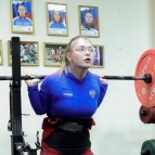 Губернатор Курганской области поздравил одну из ведущих спортсменок региона Анну Васильеву
Губернатор Курганской области поздравил одну из ведущих спортсменок региона Анну Васильеву