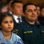 Губернатор Вадим Шумков вместе с многодетными и молодыми семьями дал старт Году семьи в Курганской области
Губернатор Вадим Шумков вместе с многодетными и молодыми семьями дал старт Году семьи в Курганской области