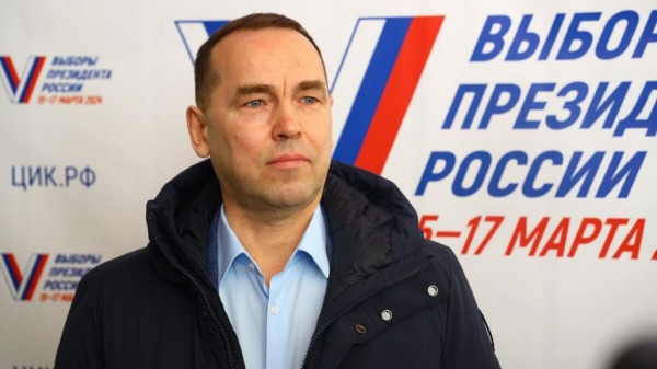 Губернатор Курганской области Шумков проголосовал на выборах президента России Губернатор Курганской области Шумков проголосовал на выборах президента России