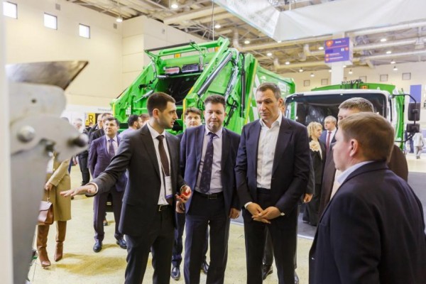 &laquo;Кургандормаш&raquo; представил мусоровозы, у которых нет аналогов в России