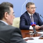 
											Новые меры поддержки коснутся 45 тысяч детей из многодетных семей Курганской области 									