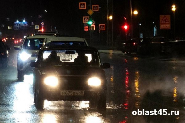 В Кургане досрочно открыли участок дороги по Карла Маркса В Кургане досрочно открыли участок дороги по Карла Маркса