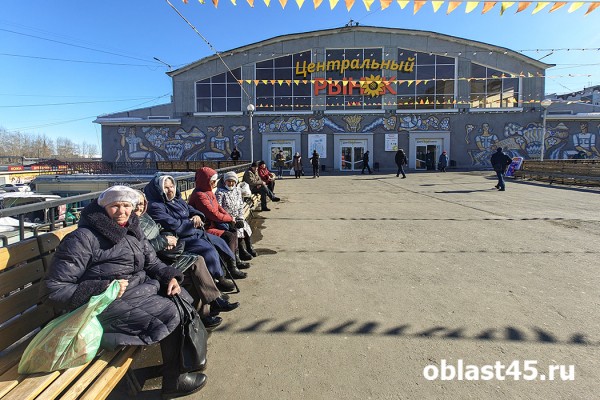 Центральный рынок в Кургане продолжают модернизировать Центральный рынок в Кургане продолжают модернизировать