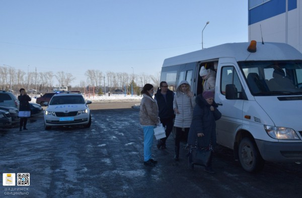 В Зауралье эвакуировали почти тысячу человек из «пожара» В Зауралье эвакуировали почти тысячу человек из «пожара»