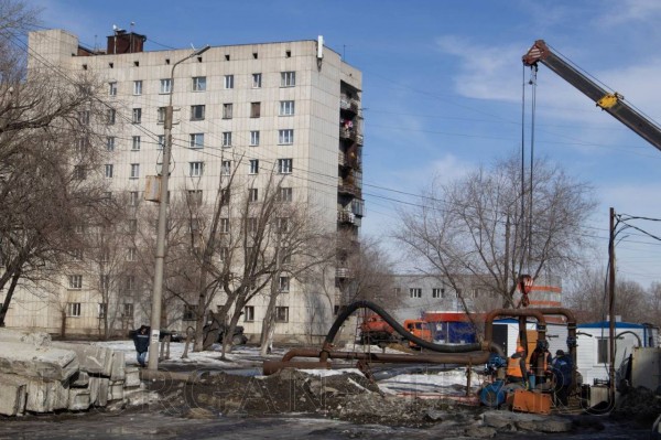 В Кургане на улице Дзержинского приступают к третьему фронту работы В Кургане на улице Дзержинского приступают к третьему фронту работы