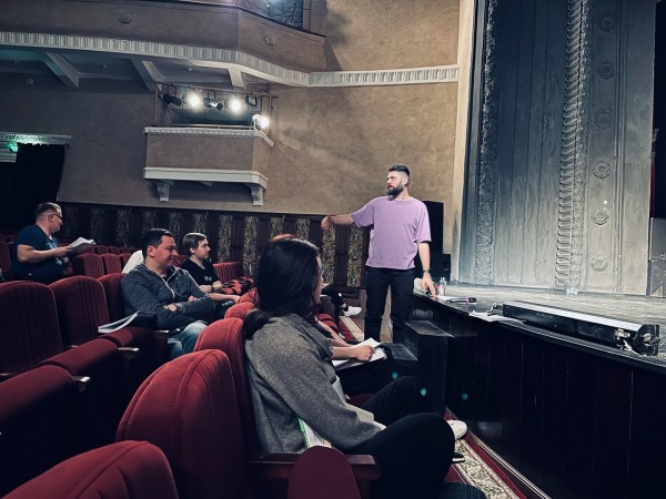 «Собачье сердце»: в Кургане актрисой спектакля стала овчарка «Собачье сердце»: в Кургане актрисой спектакля стала овчарка