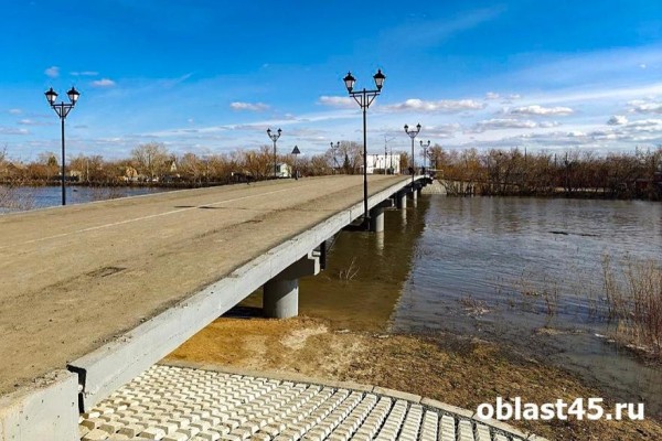 В Кургане за два часа уровень Тобола не изменился В Кургане за два часа уровень Тобола не изменился
