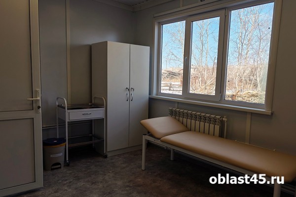 Более сотни бабушек и дедушек будут лечиться в новом ФАПе в зауральском селе