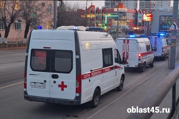 В Кургане оцепили остановку из-за подозрительного пакета