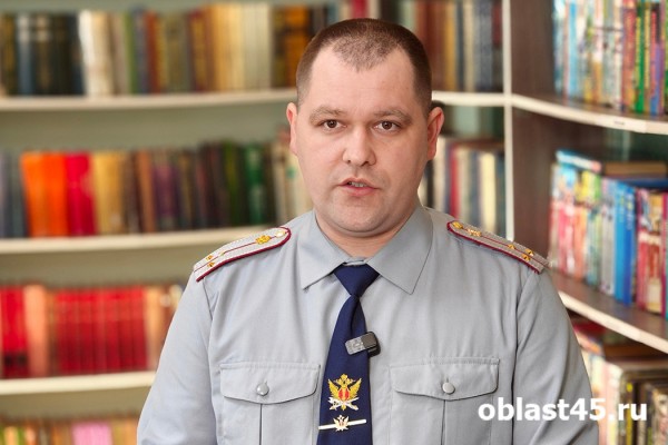 &laquo;В минимализме&raquo;: картину осужденного курганского художника выставили в Эрмитаже