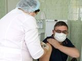 В Курганской области идет профилактическая вакцинация жителей подтопляемых территорий против вирусного гепатита А
В Курганской области идет профилактическая вакцинация жителей подтопляемых территорий против вирусного гепатита А