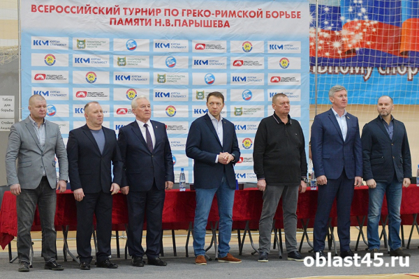 В Кургане назвали имена победителей всероссийского турнира по греко-римской борьбе
