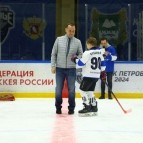 
											Губернатор Курганской области Вадим Шумков поздравил ХК "Зауралье" и болельщиков с достойным завершением сезона - лучшим результатом в истории команды									