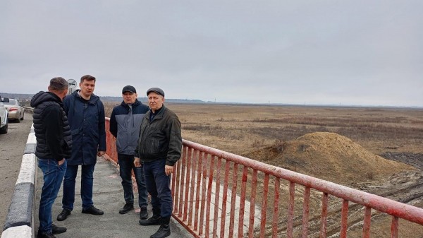 Под Курганом построят защитные дамбы для предотвращения подтопления паводками Под Курганом построят защитные дамбы для предотвращения подтопления паводками