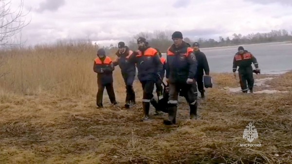 В Кургане спасли провалившегося под лёд мужчину