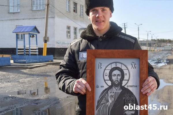 &laquo;В минимализме&raquo;: картину осужденного курганского художника выставили в Эрмитаже