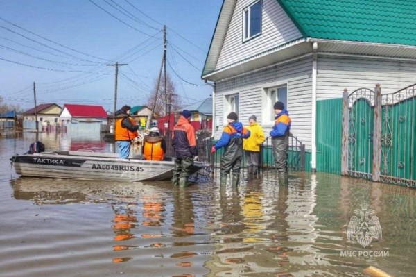 К населенным пунктам Курганской области подходит большая вода К населенным пунктам Курганской области подходит большая вода