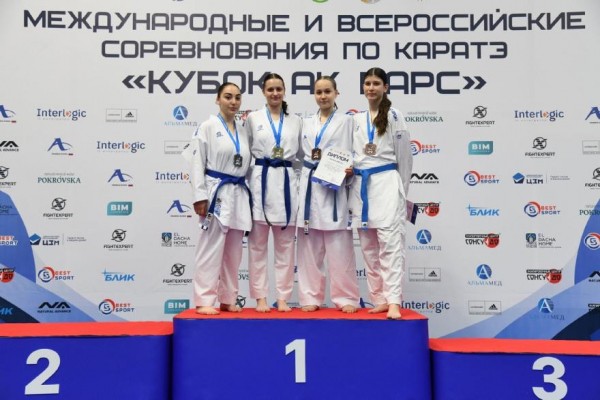 Зауральские каратисты привезли золото, серебро и бронзу из Казани