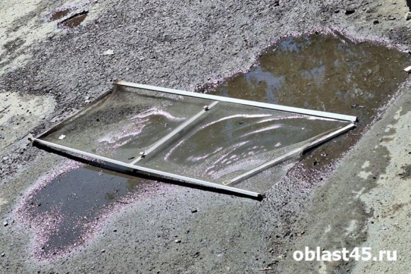 Жители дома по улице Красина в Кургане узнали о пожаре из новостей «Область 45» Жители дома по улице Красина в Кургане узнали о пожаре из новостей «Область 45»