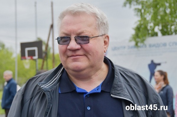 Центру зимних видов спорта в Кургане присвоили имя чемпиона мира по биатлону Центру зимних видов спорта в Кургане присвоили имя чемпиона мира по биатлону