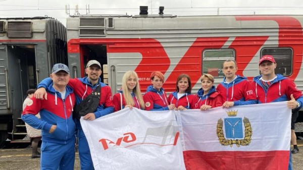 Трудовые коллективы в пути!  