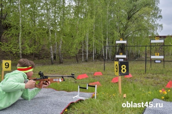 Центру зимних видов спорта в Кургане присвоили имя чемпиона мира по биатлону Центру зимних видов спорта в Кургане присвоили имя чемпиона мира по биатлону