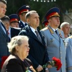 Губернатор Вадим Шумков возложил цветы к Вечному огню в память о погибших в годы Великой Отечественной войны
Губернатор Вадим Шумков возложил цветы к Вечному огню в память о погибших в годы Великой Отечественной войны