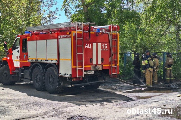 В Кургане спасли человека из пожара в квартире В Кургане спасли человека из пожара в квартире