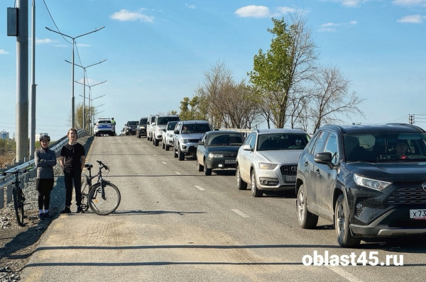 «Час от Водоканала еду»: курганцы о запуске реверса на шоссе Тюнина «Час от Водоканала еду»: курганцы о запуске реверса на шоссе Тюнина