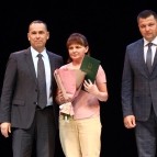 
											Губернатор Вадим Шумков вручил награды сотрудникам бюджетной сферы, которые помогали в ликвидации последствий паводка									