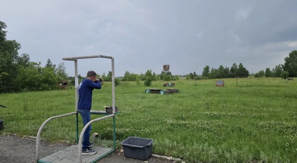 В Кургане заводчане показали навыки в стрельбе В Кургане заводчане показали навыки в стрельбе