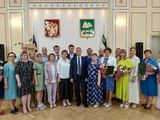 
											Губернатор Вадим Шумков накануне профессионального праздника вручил награды медицинским работникам региона									