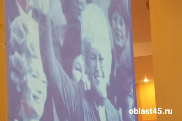 Сегодня в Кургане отмечает 90-летие легенда русской народной песни Алла Сорокина 