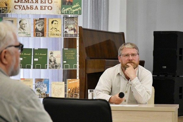 В Кургане обсуждают создание шеститомника о Терентии Мальцеве В Кургане обсуждают создание шеститомника о Терентии Мальцеве