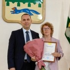 
											Губернатор Вадим Шумков накануне профессионального праздника вручил награды медицинским работникам региона									