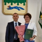 
											Губернатор Вадим Шумков накануне профессионального праздника вручил награды медицинским работникам региона									