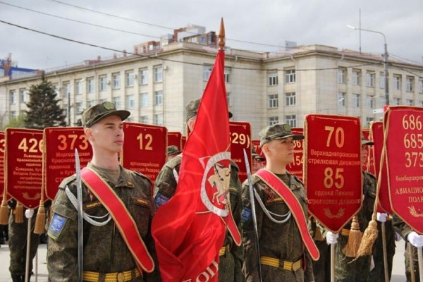 Военный учебный центр при ЮУрГУ: кому звёзды, кому лычки