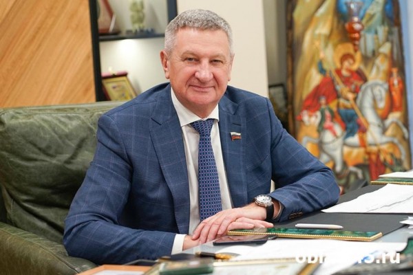 Курганский сенатор Муратов вновь попал в топ самых цитируемых политиков России Курганский сенатор Муратов вновь попал в топ самых цитируемых политиков России