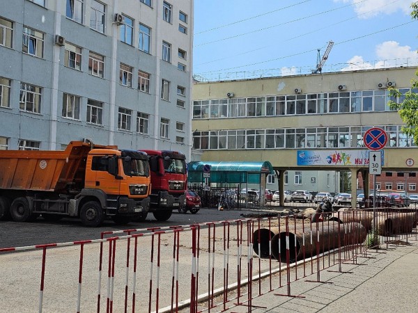 В центре Кургана приступили к ремонту ветхого трубопровода 