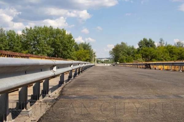 Мало-Чаусовский мост в Кургане скоро откроют для движения Мало-Чаусовский мост в Кургане скоро откроют для движения