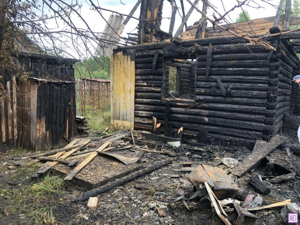 В Зауралье в огне погиб мужчина В Зауралье в огне погиб мужчина