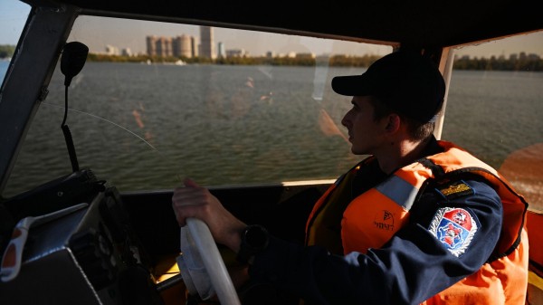 МЧС: на водоемах в РФ за сутки погибли более 30 человек, в том числе два ребенка