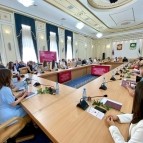 
											Выпускникам Курганского филиала РАНХиГС вручили дипломы в правительстве области									