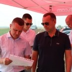 
											Губернатор Курганской области Вадим Шумков  принял участие в закладке первого камня в начало строительства крупнейшего в регионе молочно-животноводческого комплекса									