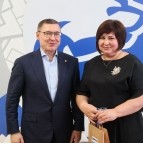 
											Полпред, врио секретаря Генсовета партии &laquo;Единая Россия&raquo; Владимир Якушев наградил волонтеров за помощь жителям Донбасса и участникам СВО									